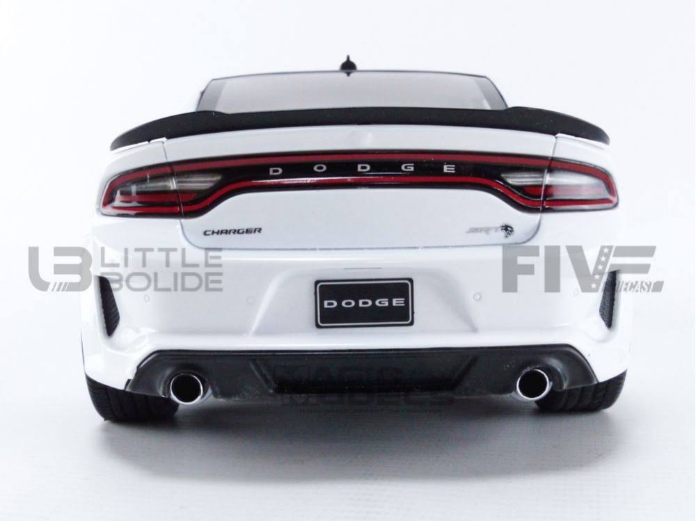 White 1/18 Dodge Charger SRT J44354