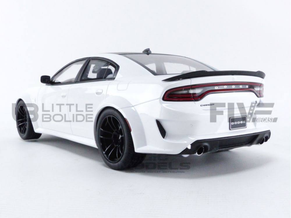 White 1/18 Dodge Charger SRT J44354
