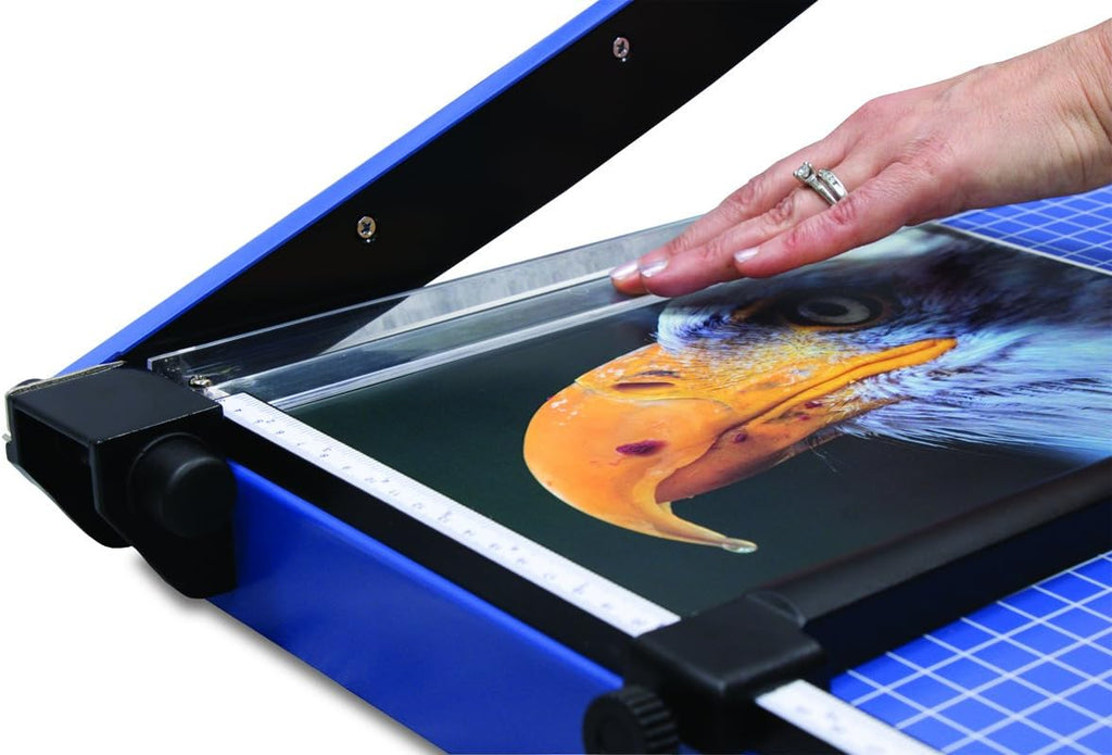 15 Sheet Blue Guillotine Paper Trimmer O16413