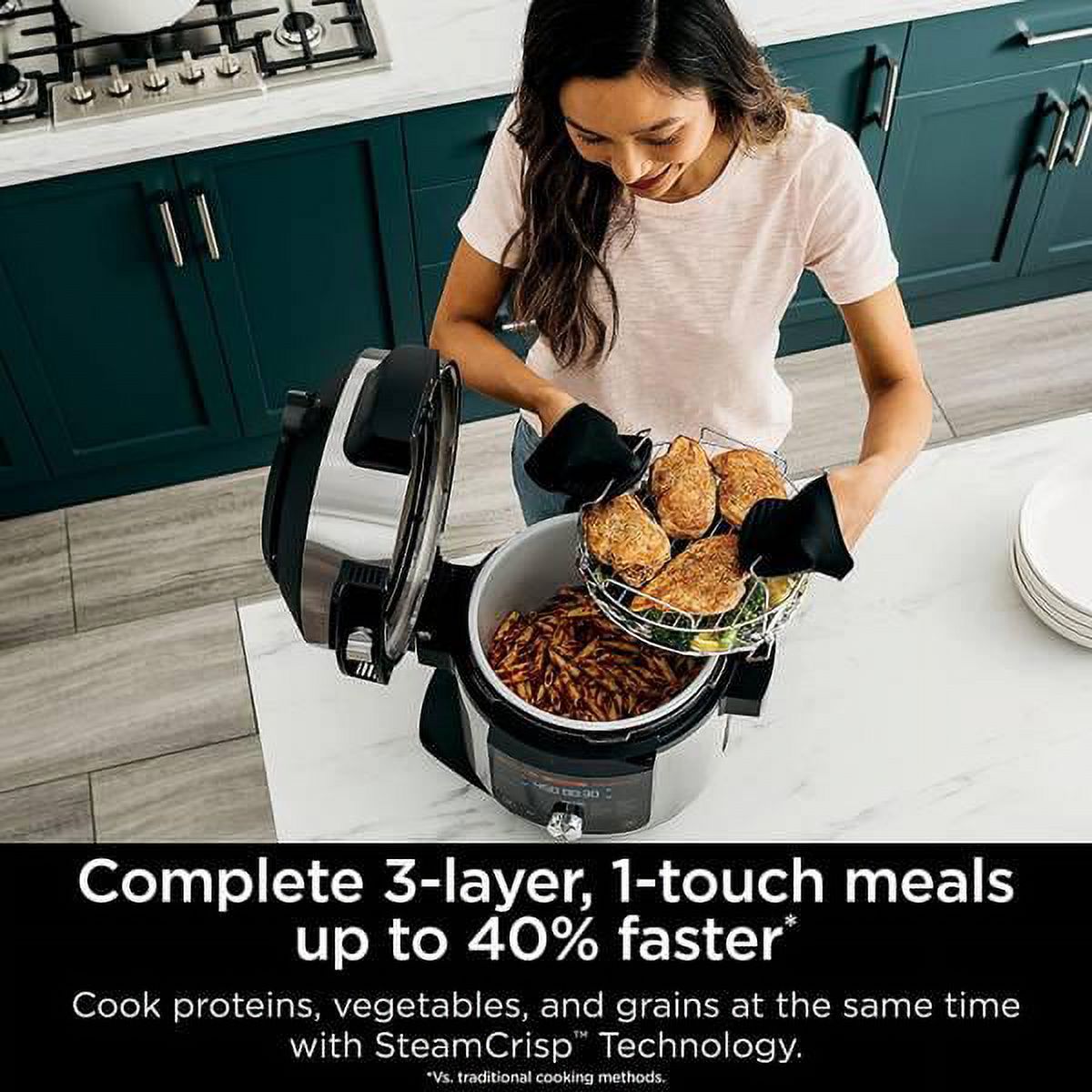 14-in-1 8 qt XL Pressure Cooker Steam Fryer with SmartLid D3585
