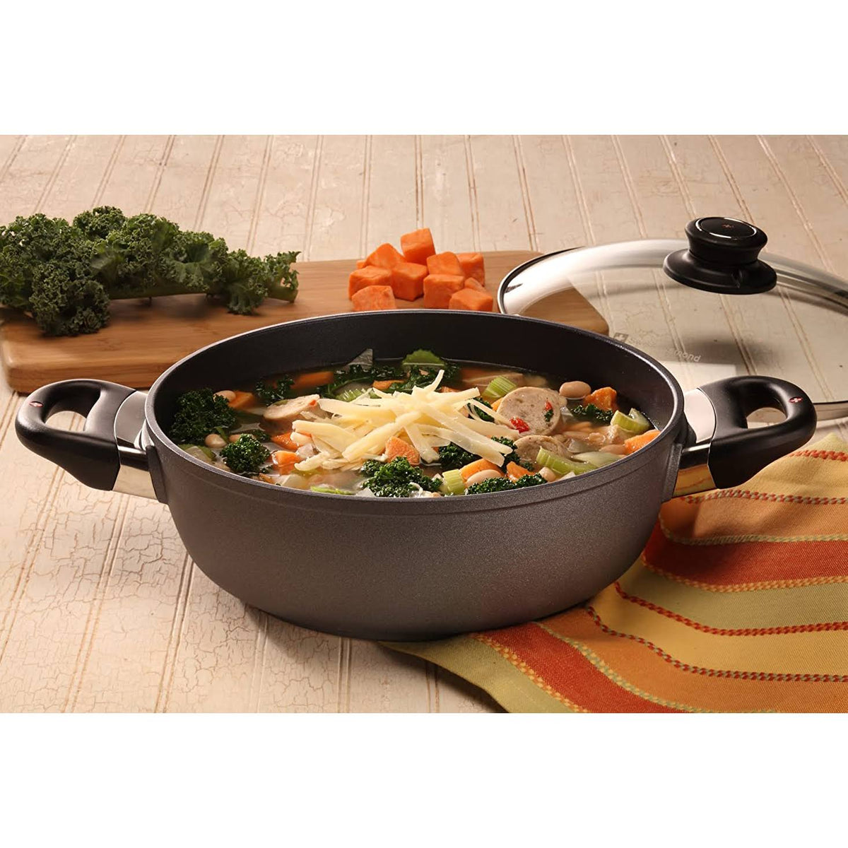 2.3 qt. Casserole with Lid W466111