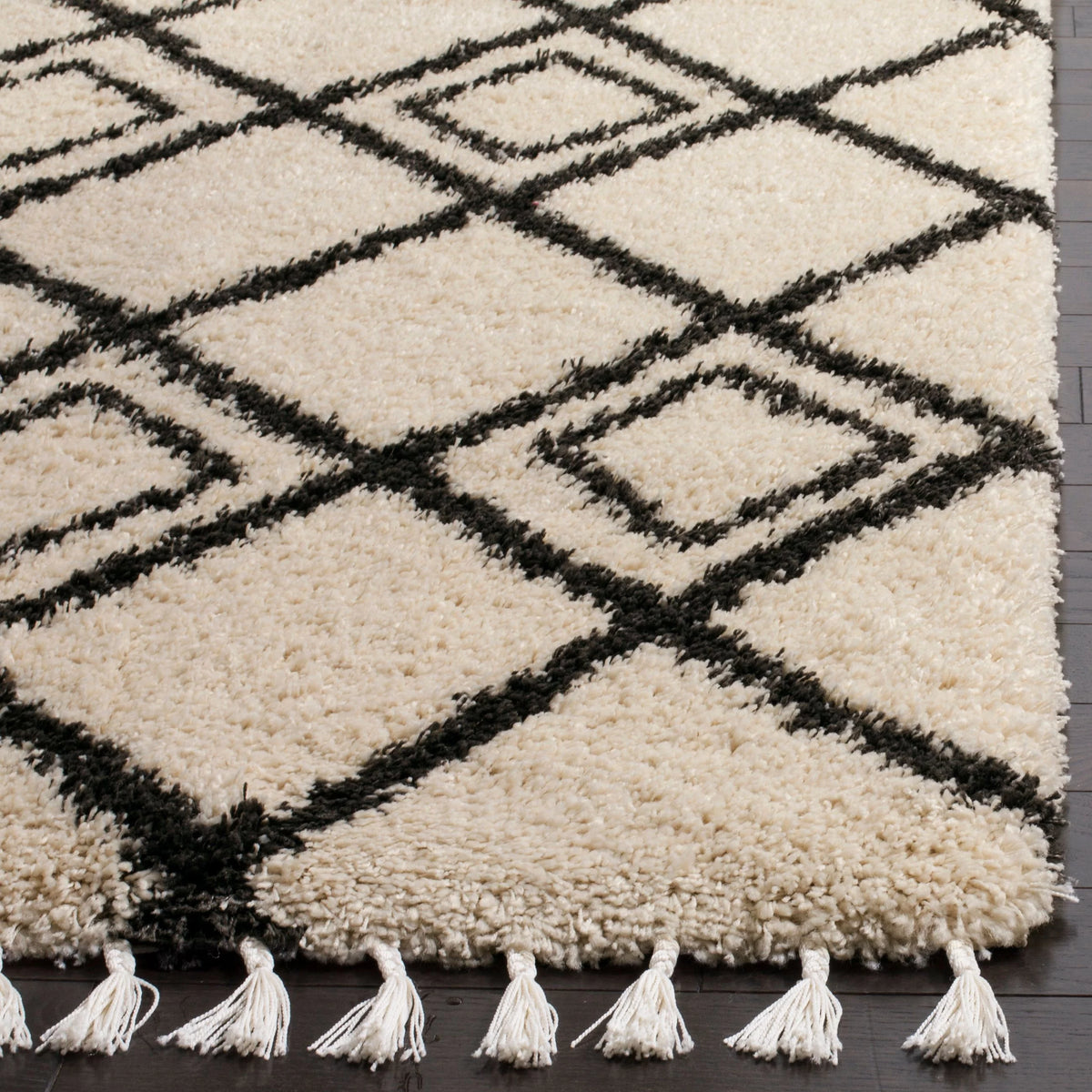 Cream Charcoal 8' x 10' Geometric Shag Area Rug J200609