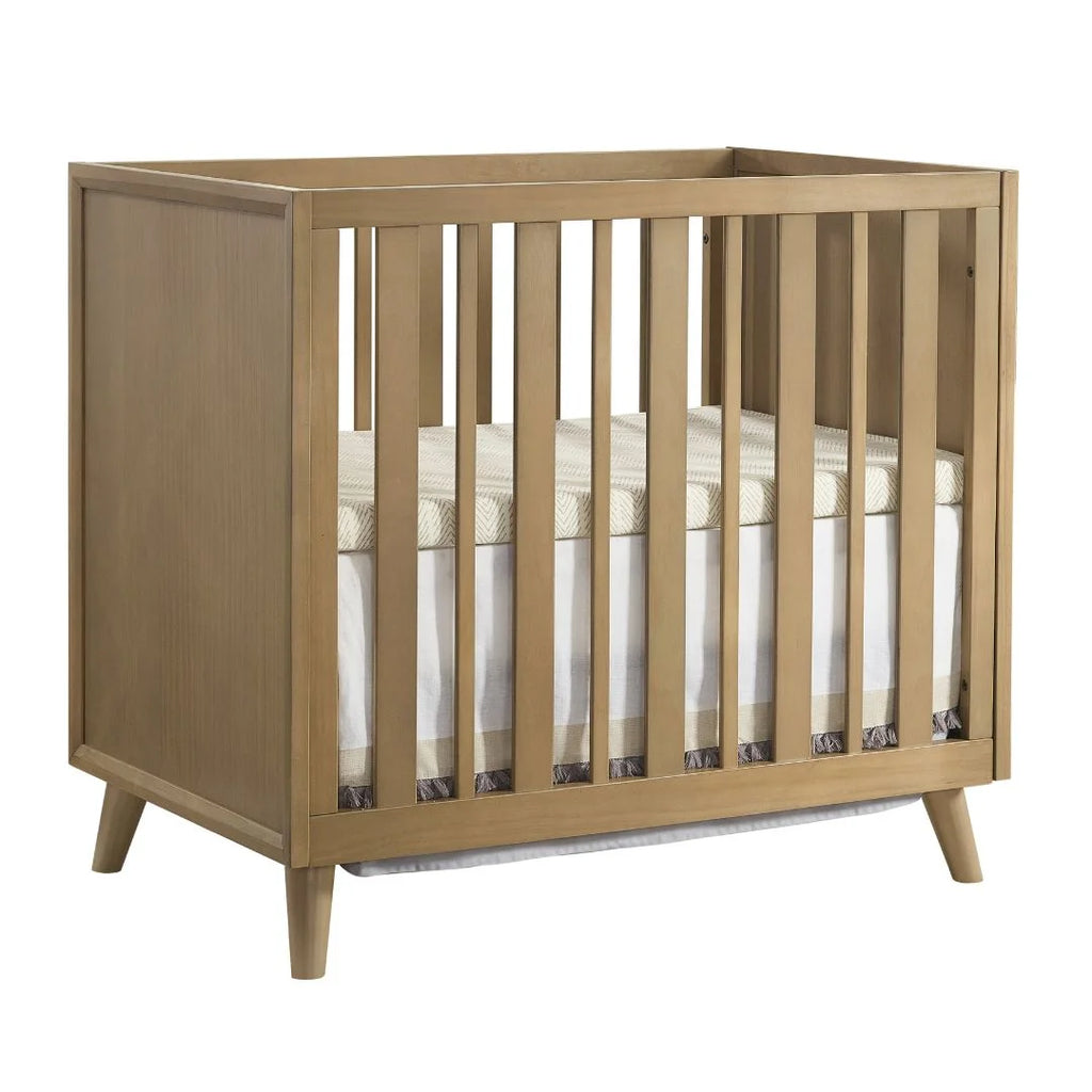 3 in 1 Mini Convertible Crib G4085