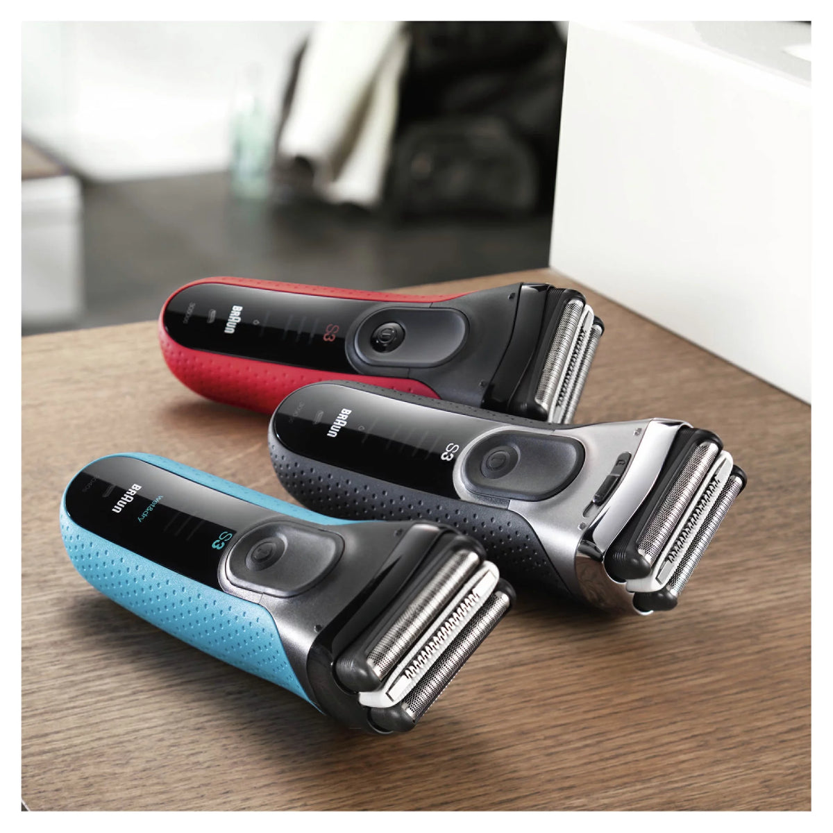 Black Rechargeable Electric Shaver J1595