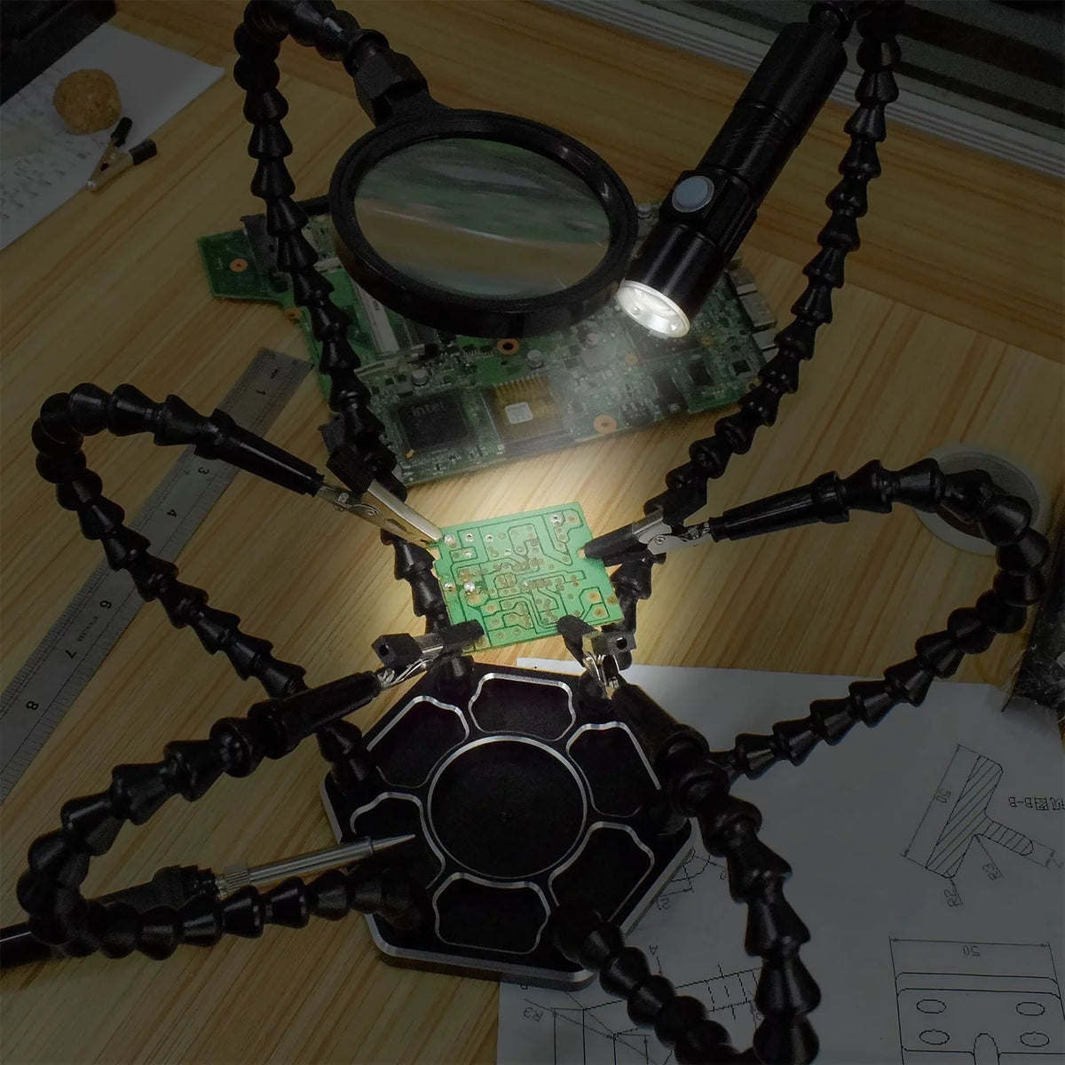 Soldering Third Hand PCB Tool with 6 Flexible Arms Black E8198