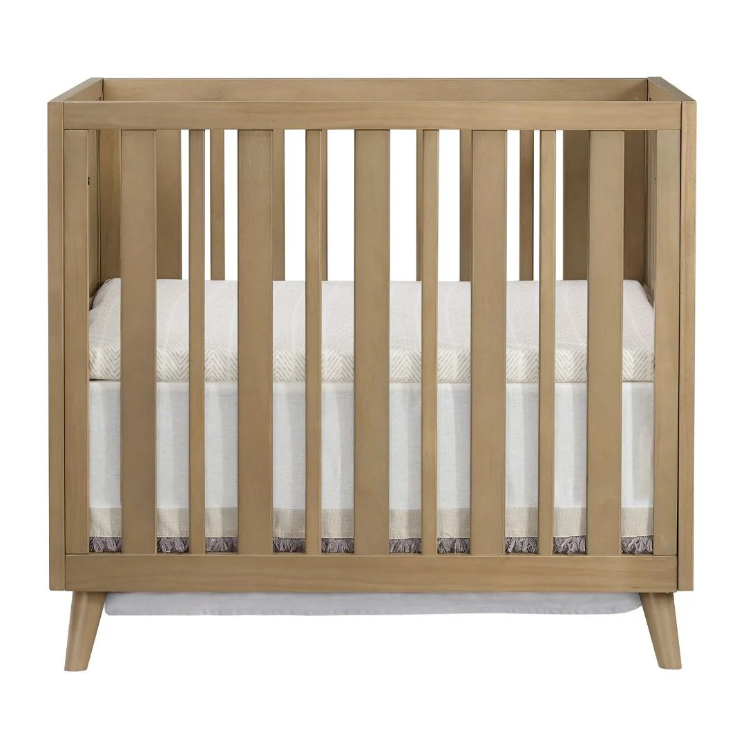 3 in 1 Mini Convertible Crib G4085