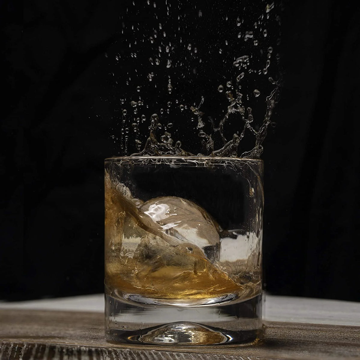 Round Ice Cube Mold Whiskey Ice Ball Maker Sphere Ice Cube Tray K403