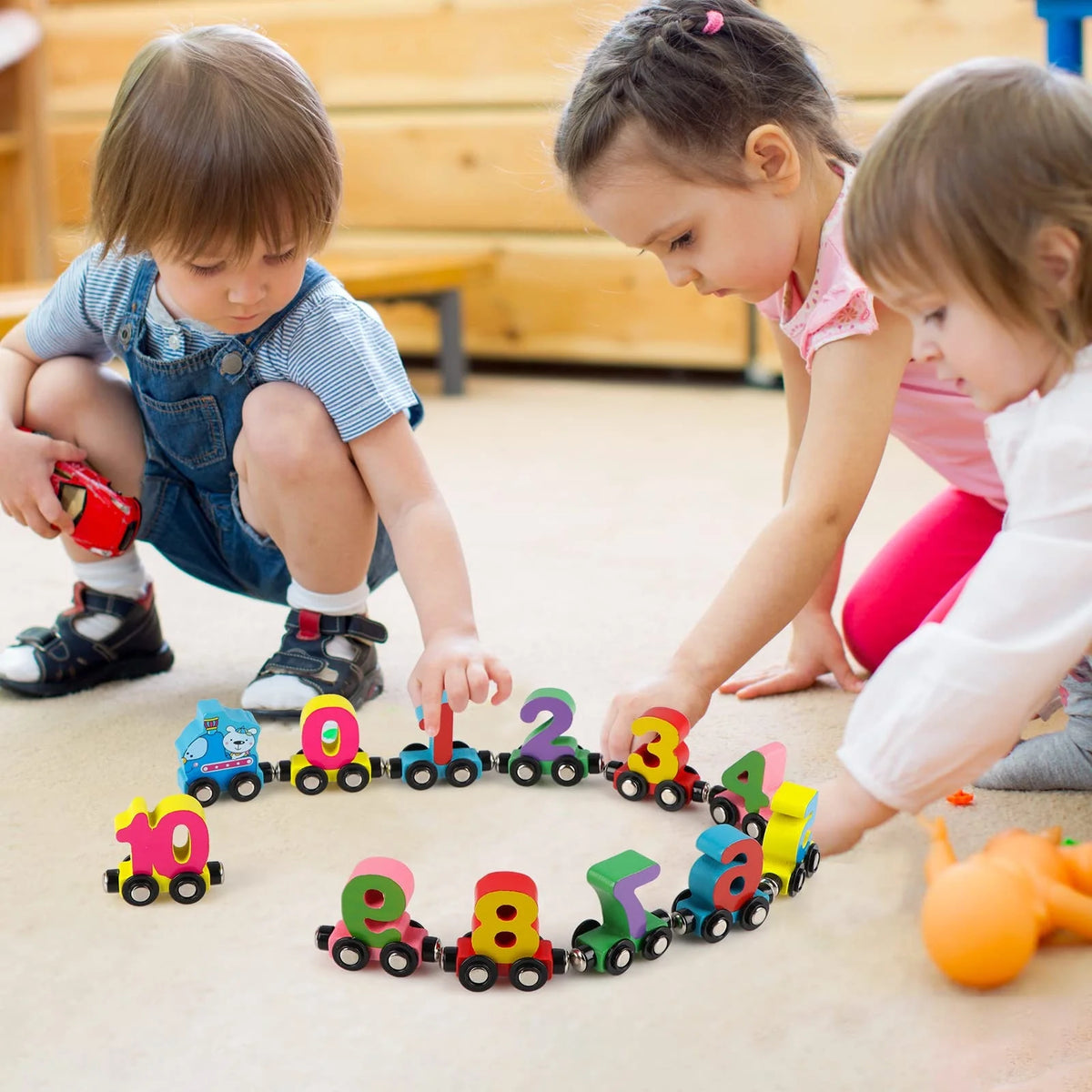 Wooden Magnetic Train Building Blocks Puzzle Toys L30667