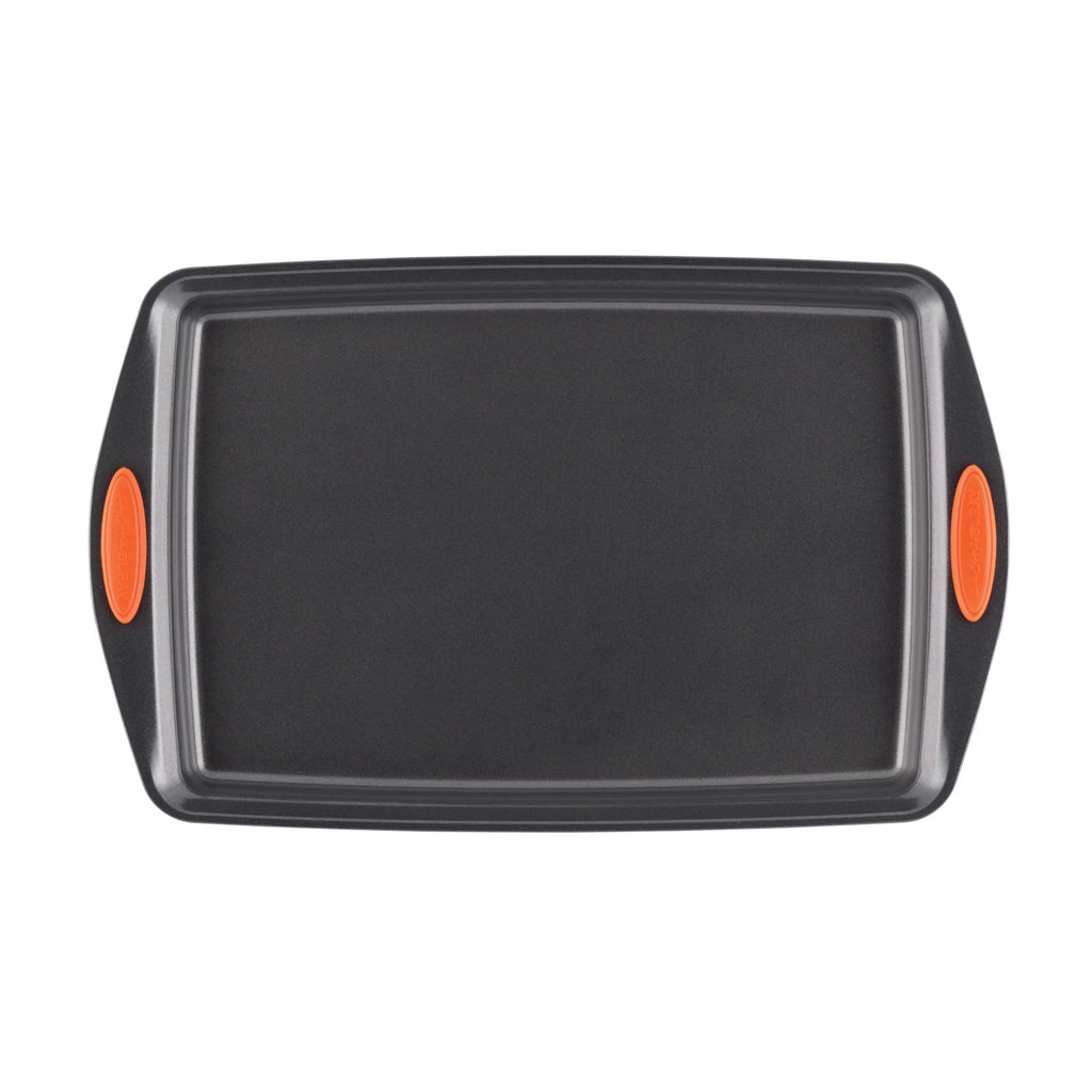 11-Inch by 17-Inch Nonstick Baking Sheet T48994